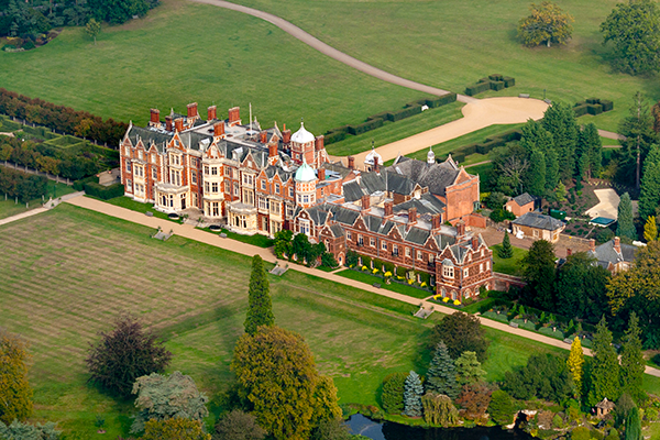 Top 10 Must-Visit Attractions Near Pentney Abbey)